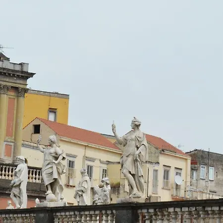 Il Viaggio Di Dante Historical Center Νάπολη