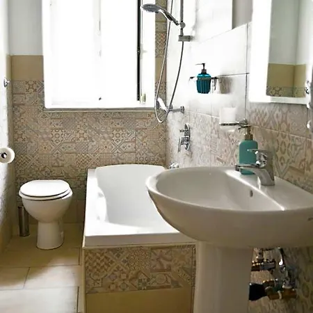 Bed and Breakfast Il Viaggio Di Dante Historical Center