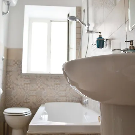 Bed & Breakfast Il Viaggio Di Dante Historical Center *