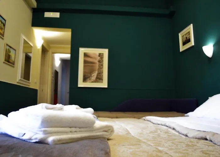 Il Viaggio Di Dante Historical Center Отель типа 