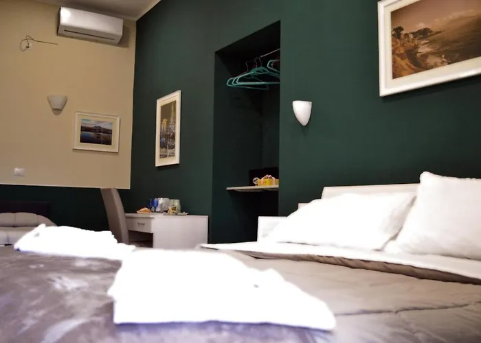 Il Viaggio Di Dante Historical Center Отель типа 