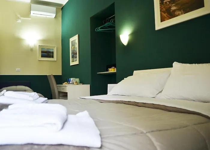 Il Viaggio Di Dante Historical Center Отель типа 