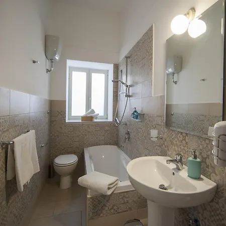 B&B Il Viaggio Di Dante Historical Center